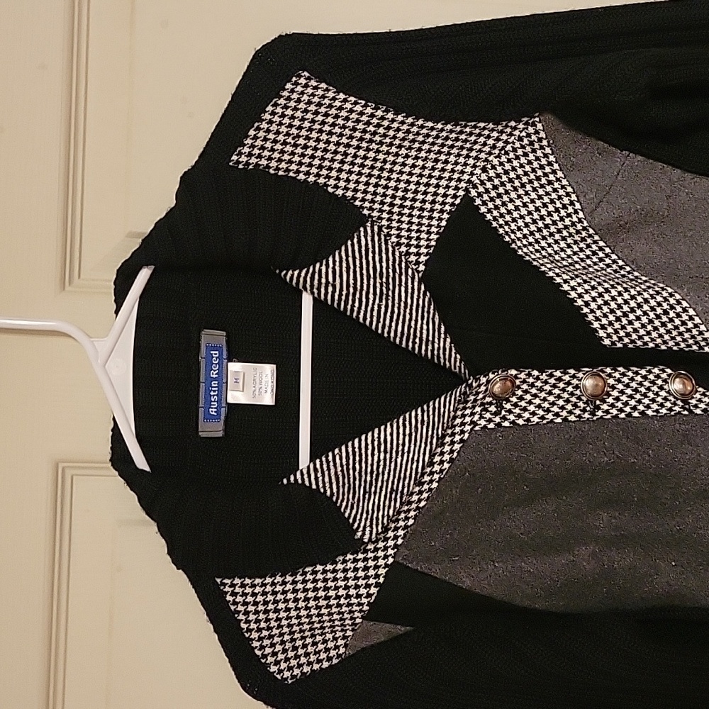 Austin Reed sweater - Picture 2 of 8